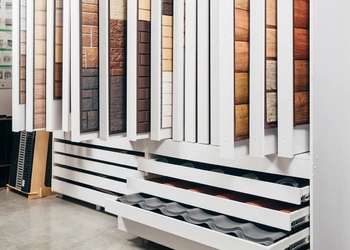 Шоурум компании СтройМаркет Кимры 7